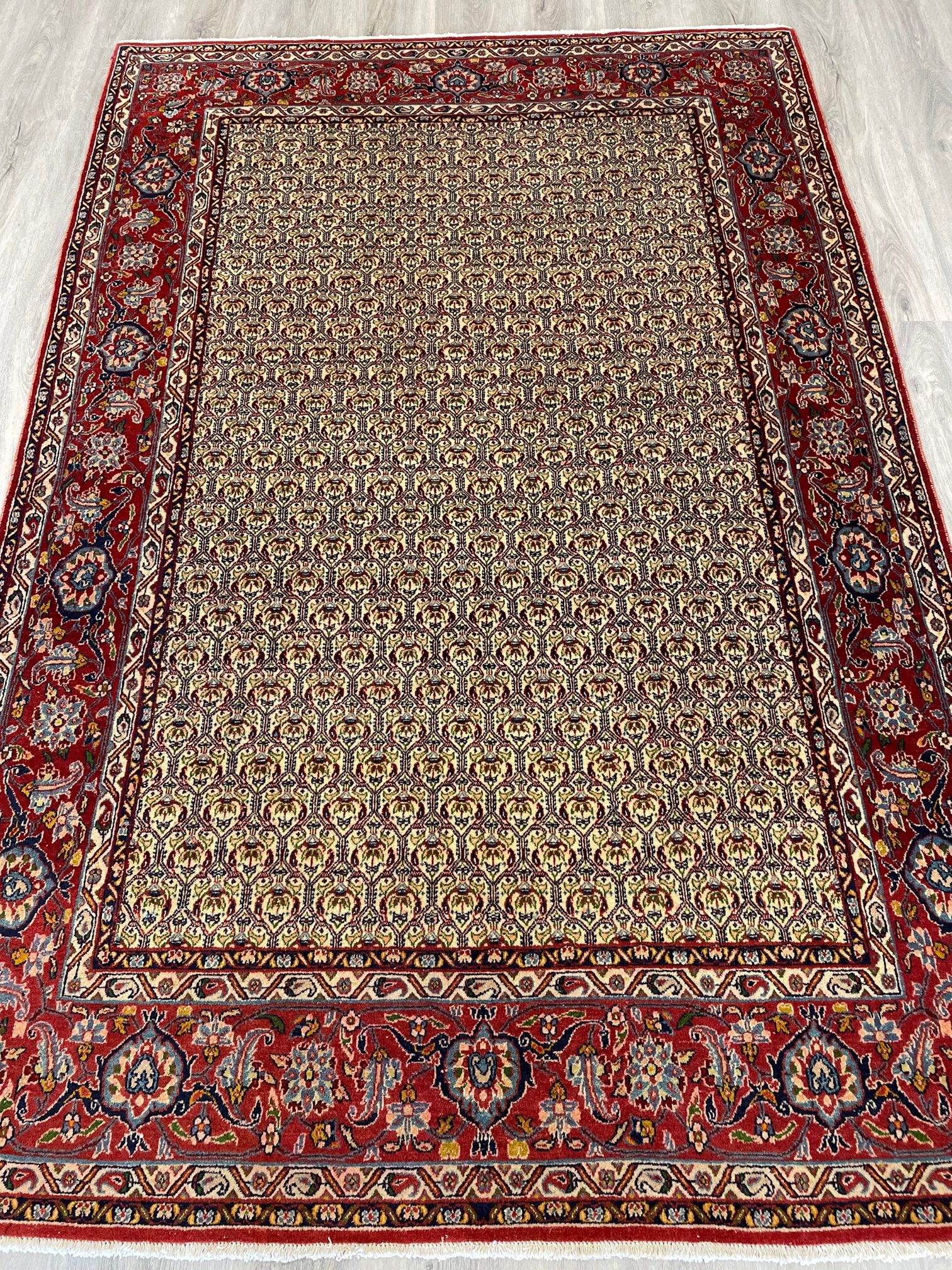 Isfahan Vintage Persian Rug | Kasra Rugs Toronto | Vintage Rugs Canada